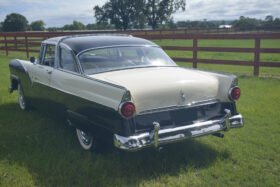 1955 Ford Fairlane Crown Victoria 3-Speed