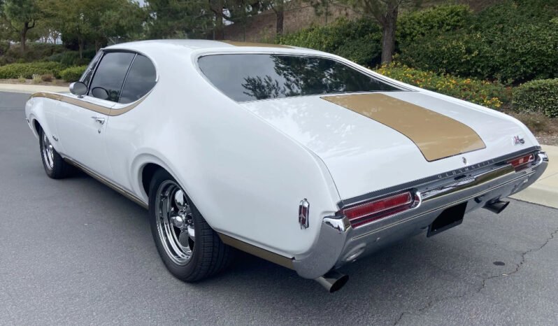 
								1968 Oldsmobile Cutlass Supreme V8 full									