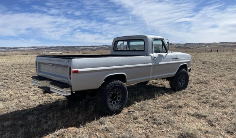 
								1972 Ford F-250 Pickup Truck full									