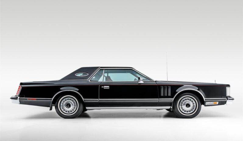 
								1979 Lincoln Continental V8 Mark V full									