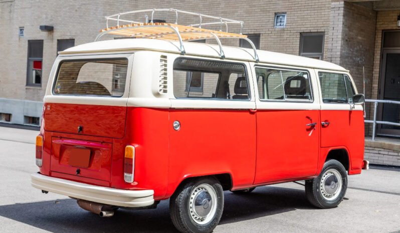 
								1979 Volkswagen Type 2 Bus full									