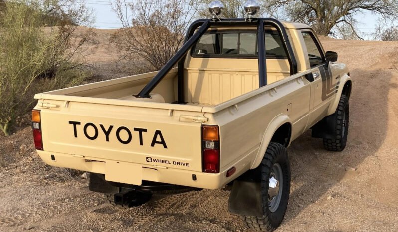 
								1980 Toyota 4×4 Pickup Truck 2.2L full									