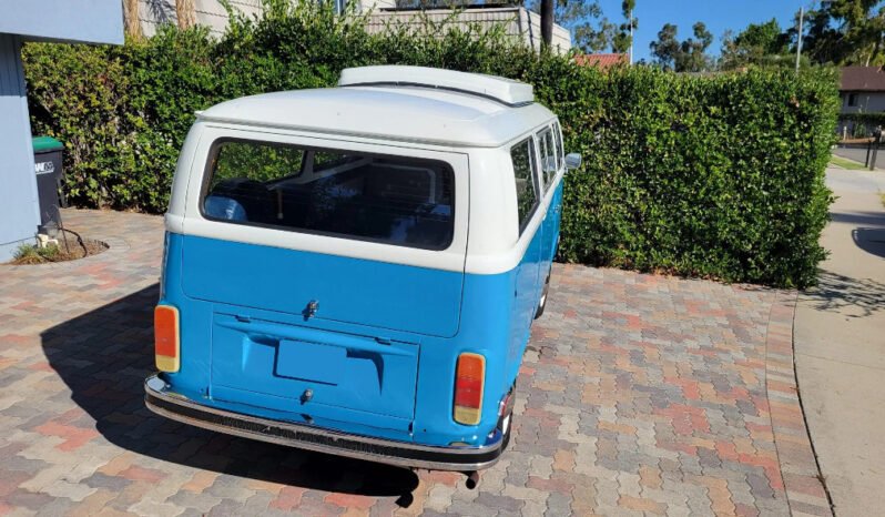 
								1973 Volkswagen Type 2 Camper Bus full									