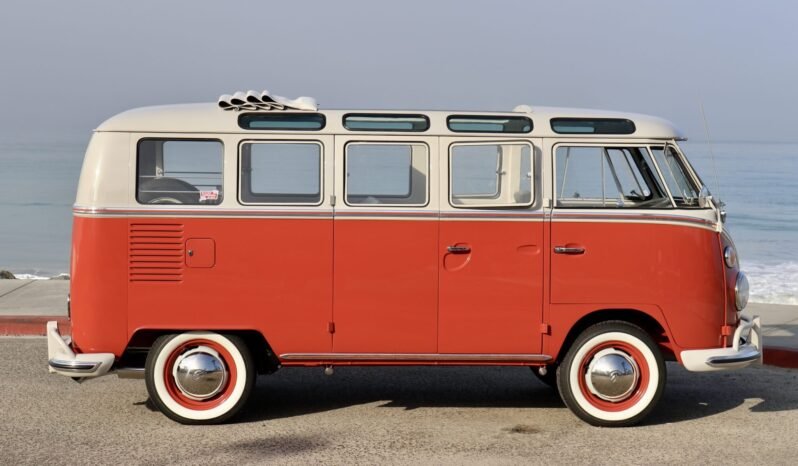 
								1965 Volkswagen Type 2 Deluxe full									