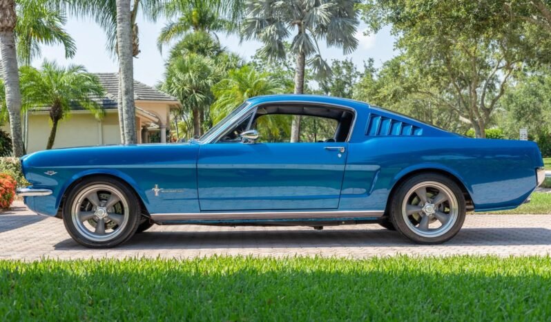 
								1965 Ford Mustang Fastback 302 Blue full									