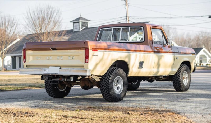 
								1975 Ford F-100 Custom full									
