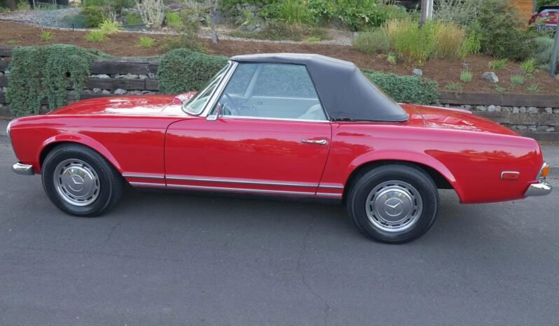 
								1969 Mercedes-Benz 280SL Red full									