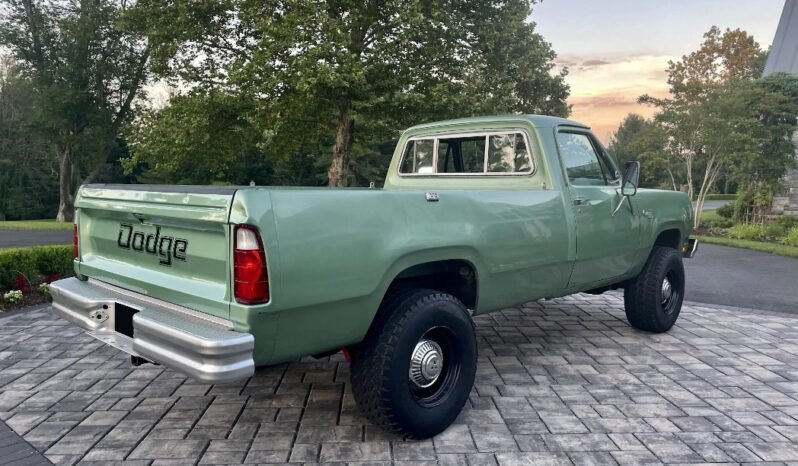 
								1978 Dodge Power Wagon W200 4X4 full									
