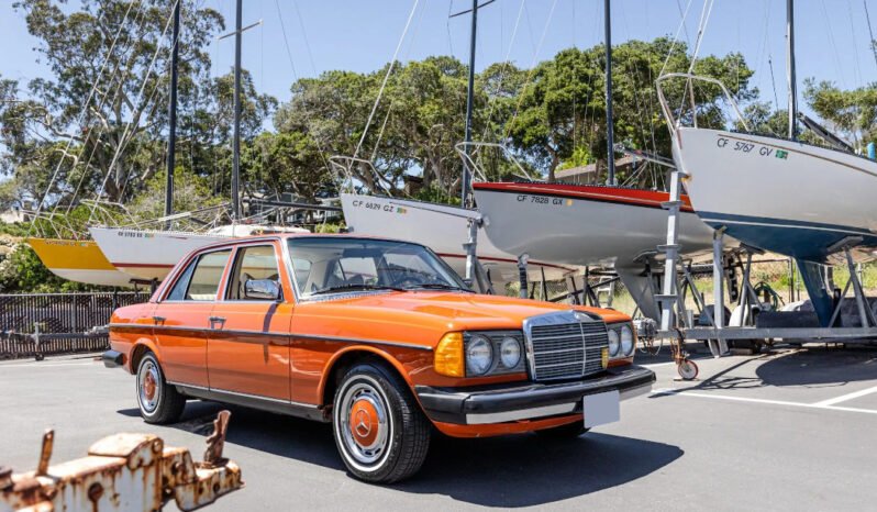 
								1977 Mercedes-Benz 280E 4-Speed full									