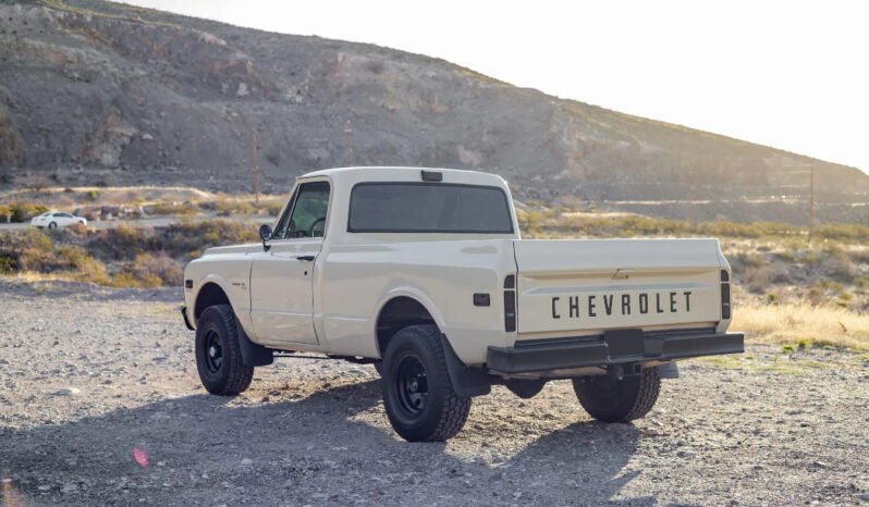 
								1972 Chevrolet K10 V8 Pickup Truck full									