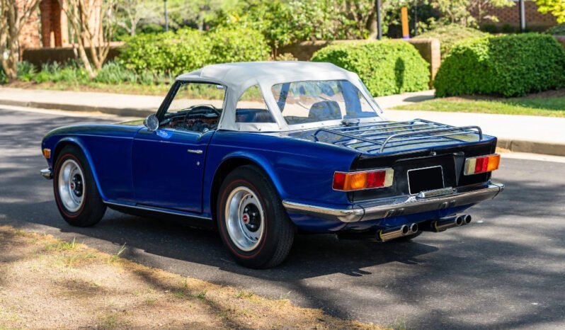 
								1971 Triumph TR6 Convertible full									