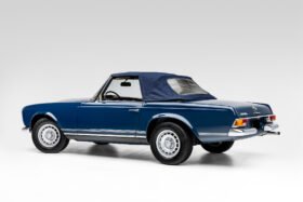 1970 Mercedes-Benz 280SL Blue