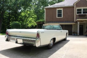 1965 Lincoln Continental V8 Convertible