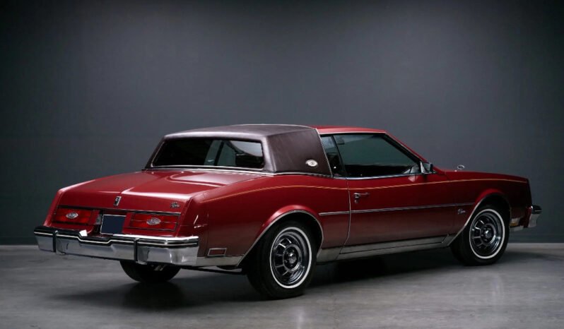 
								1985 Buick Riviera Hardtop Coupe full									