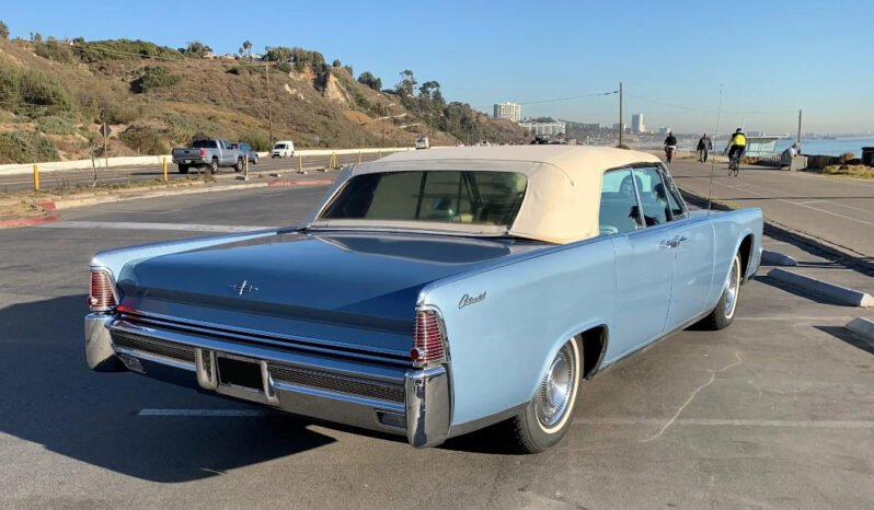 
								1965 Lincoln Continental Convertible full									