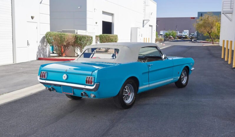 
								1965 Ford Mustang Convertible Turquoise full									