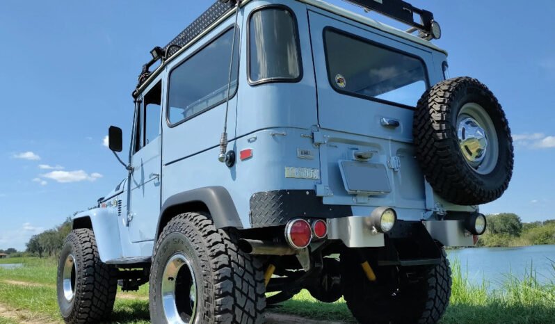
								1972 Toyota Land Cruiser FJ40 full									