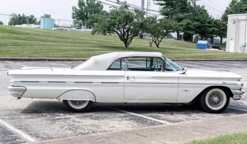 
								1960 Pontiac Bonneville V8 Convertible full									