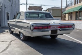 1966 Ford Thunderbird 390 V8