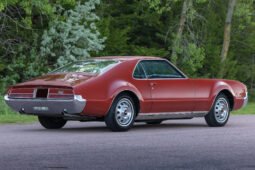 1966 Oldsmobile Toronado V8