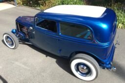 1933 Ford Tudor Hi-Boy Hot Rod