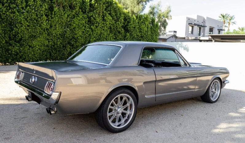 
								1965 Ford Mustang 4-Speed V8 full									