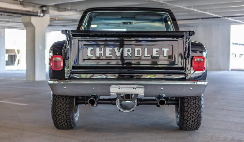 
								1983 Chevrolet K10 Stepside 4X4 Pickup Truck full									