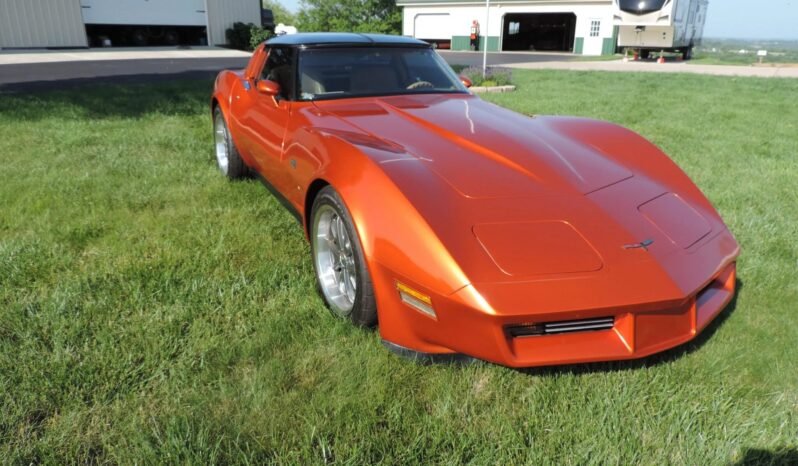 
								1982 Chevrolet Corvette Coupe full									