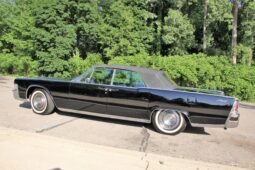 
										1965 Lincoln Continental Convertible V8 full									