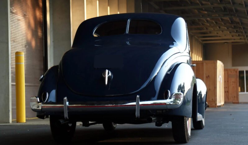 
								1939 Ford Deluxe Coupe full									