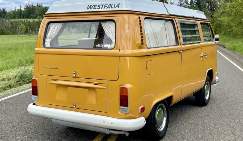 
								1972 Volkswagen Type 2 Westfalia Camper Yellow full									