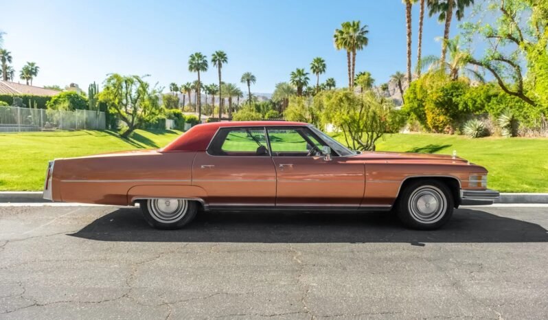 
								1974 Cadillac DeVille Sedan V8 full									