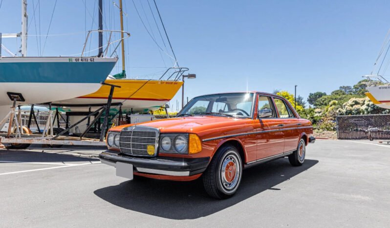 
								1977 Mercedes-Benz 280E 4-Speed full									
