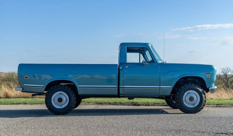
								1974 International Harvester Series 200 full									