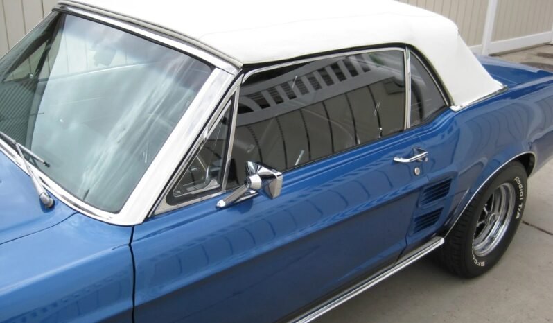 
								1967 Ford Mustang Convertible 3-Speed full									