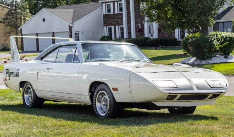 
								1970 Plymouth Superbird 4-Speed full									