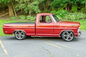 1969 Ford F-100 Pickup Truck V8