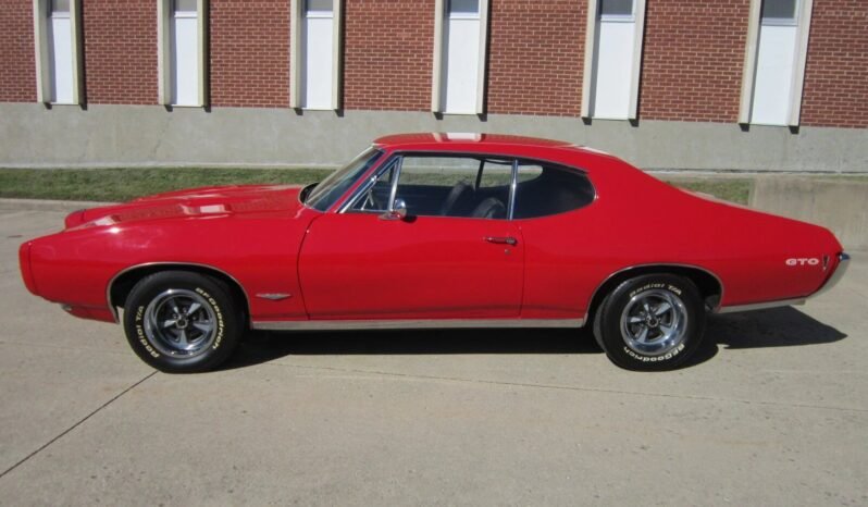 
								1968 Pontiac GTO Hardtop Coupe full									