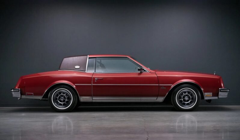 
								1985 Buick Riviera Hardtop Coupe full									