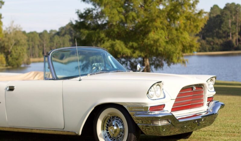 
								1959 Chrysler 300E V8 full									