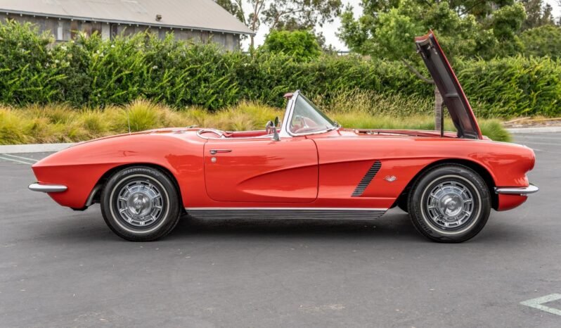 
								1962 Chevrolet Corvette V8 Convertible full									