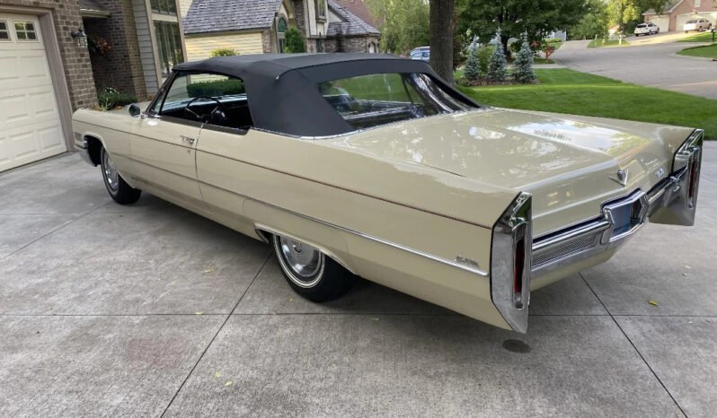 
								1966 Cadillac DeVille Convertible full									