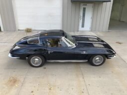 
										1963 Chevrolet Corvette Split-Window full									