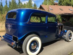 1933 Ford Tudor Hi-Boy Hot Rod