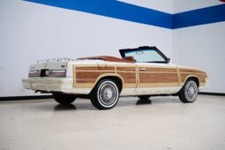 
										1983 Chrysler LeBaron Convertible 3-Speed full									