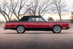 1982 Lincoln Continental Mark VI V8