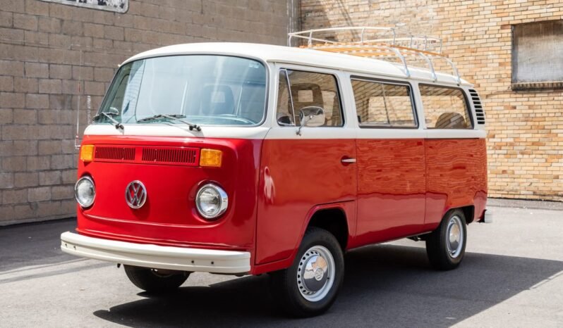 
								1979 Volkswagen Type 2 Bus full									