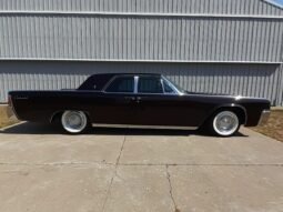 1962 Lincoln Continental Sedan V8