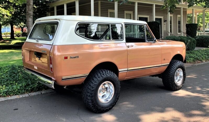 
								1972 International Harvester Scout II Traveltop V8 full									