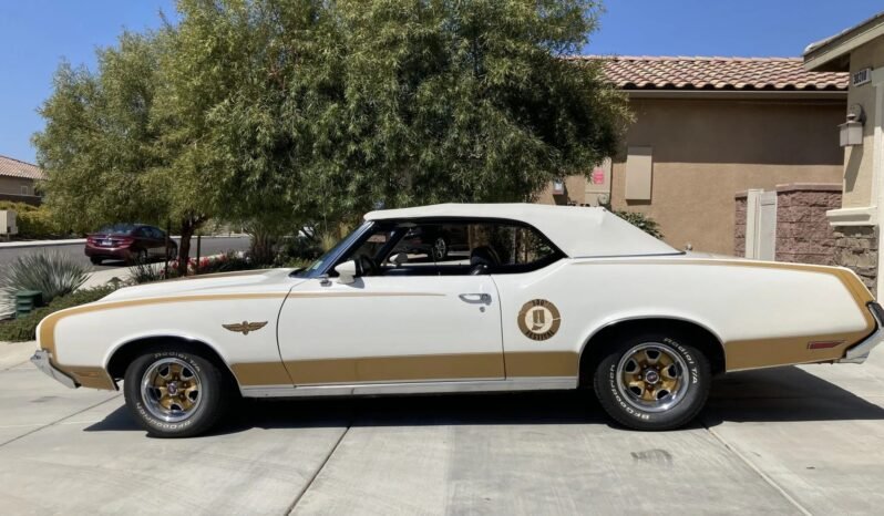 
								1972 Oldsmobile Cutlass Supreme Convertible full									